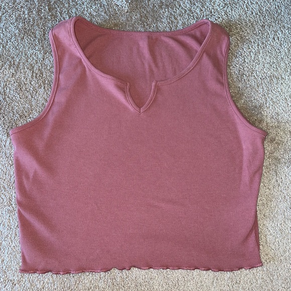Cropped Ribbed Tank - Picture 1 of 2